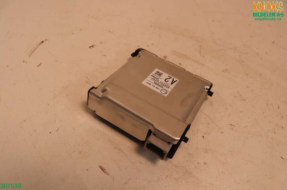 Kamera til Toyota Prius 2016-2023 (Type IV) (combi) (combi) (TOYOTA|8646C47031|)