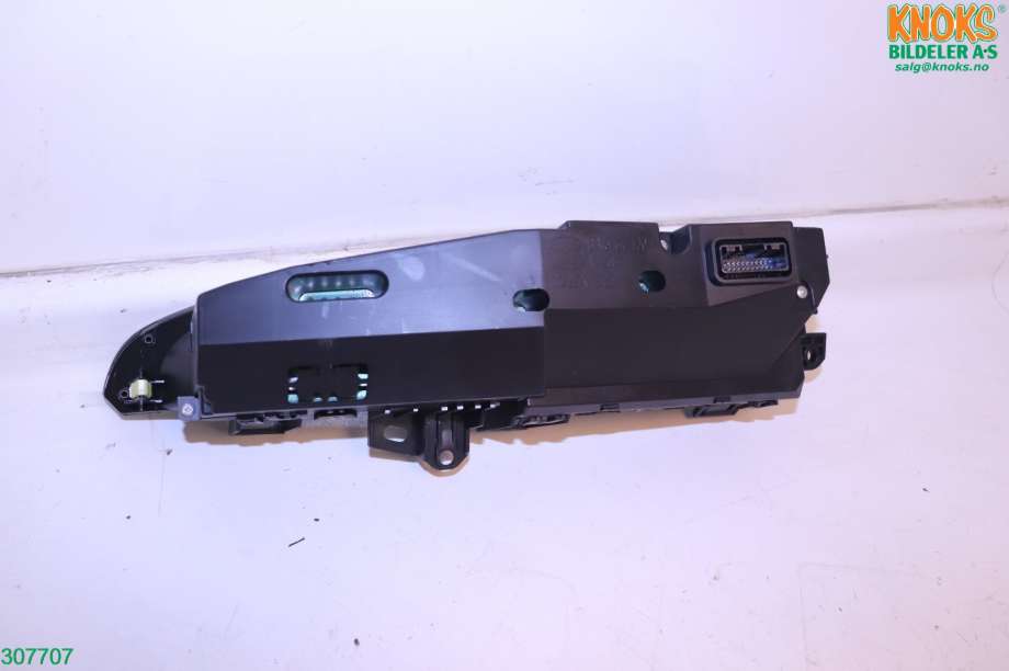 Multimedia display (MCU - Media Controller Unit) til Mazda 3 2009-2013 (Type II)  (MAZDA|BBP3-61-1J0A|)