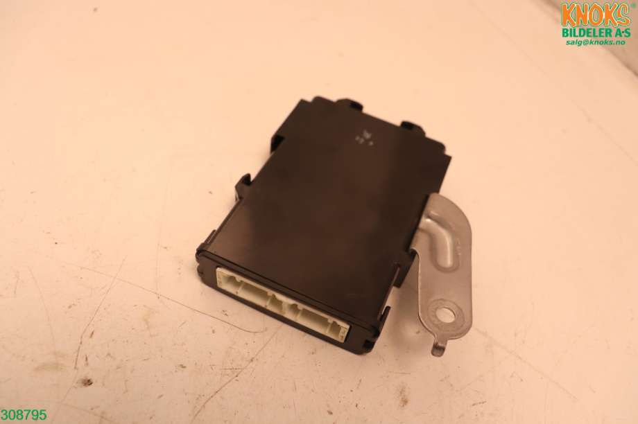 Styreenhet diverse til Toyota Yaris 2012-2014 (Type III, Fase 1)  (TOYOTA|896900D050|)