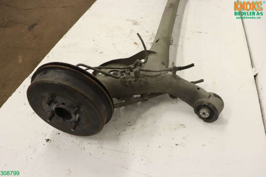 Bakaksel til Toyota Yaris 2012-2014 (Type III, Fase 1)  (TOYOTA|421100D310|)