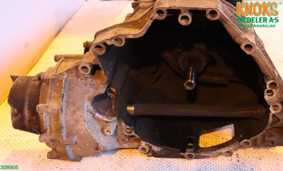 Girkasse manuell 6-trinn til Audi A4 2007-2014 (Type IV) (B8) (B8) (AUDI|0B2 300 027 BX|)