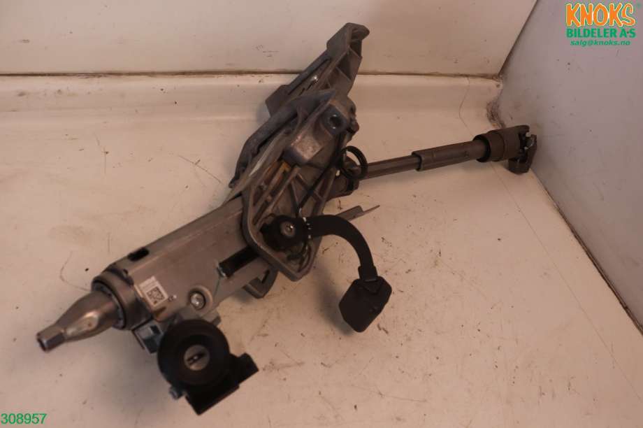 Rattaksel til Mazda 3 2013-2016 (Type III, Fase 1)  (MAZDA|BBP33210XA|)