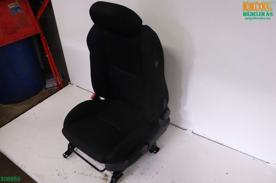 Sete foran venstre til Mazda 3 2013-2016 (Type III, Fase 1) (MAZDA|)