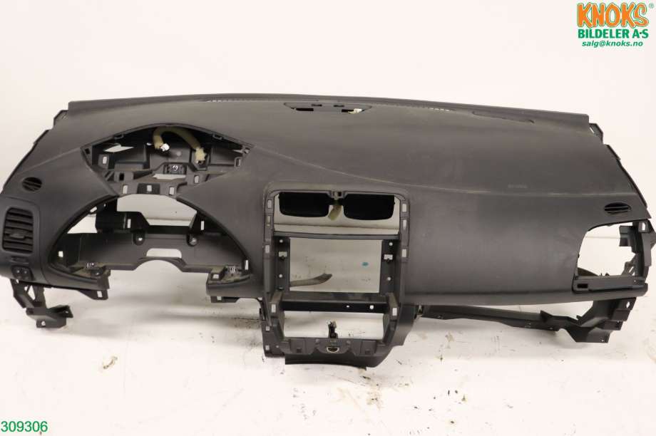 Dashbord til Nissan Leaf 2011-2017 (Type I) (NISSAN|682003NL0B|)