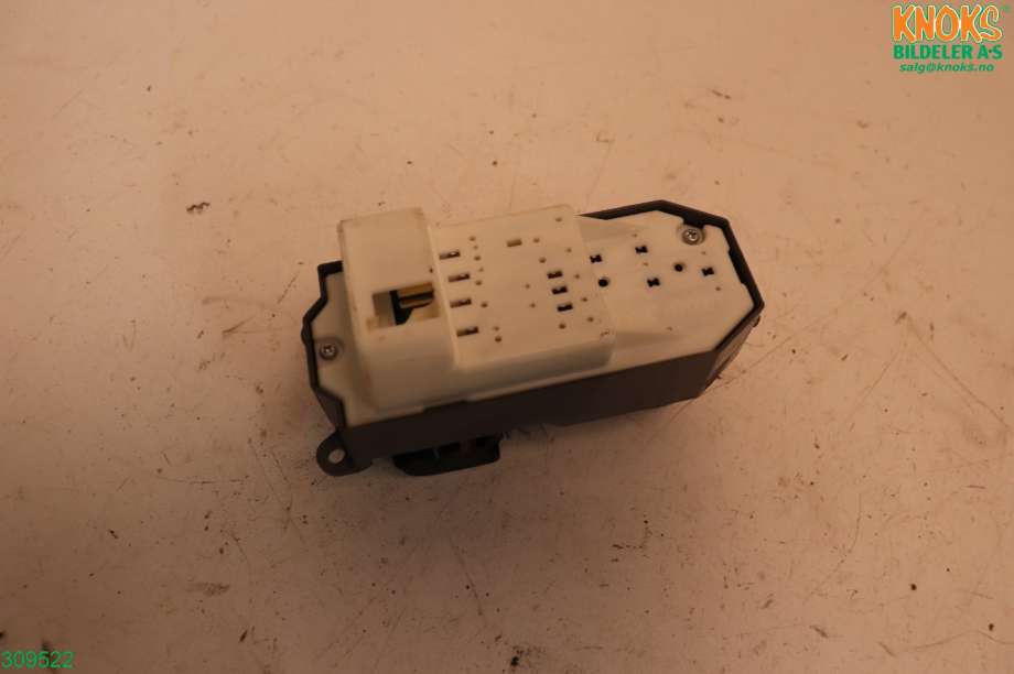 Bryter ruteheis til Toyota Yaris 2006-2009 (Type II, Fase 1) (TOYOTA|848200D100|)