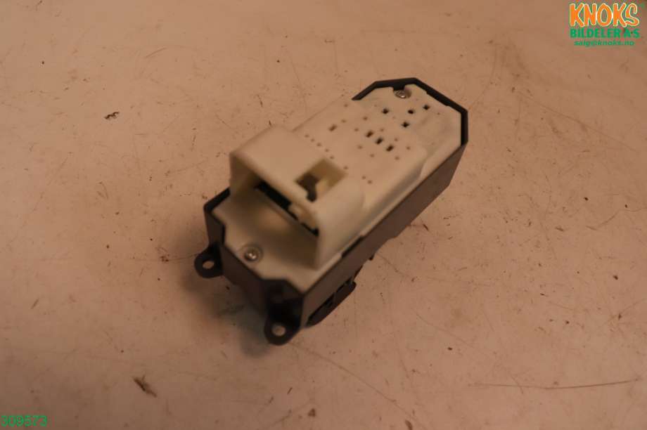 Bryter ruteheis til Toyota Yaris 2012-2014 (Type III, Fase 1)  (TOYOTA|848200D170|)