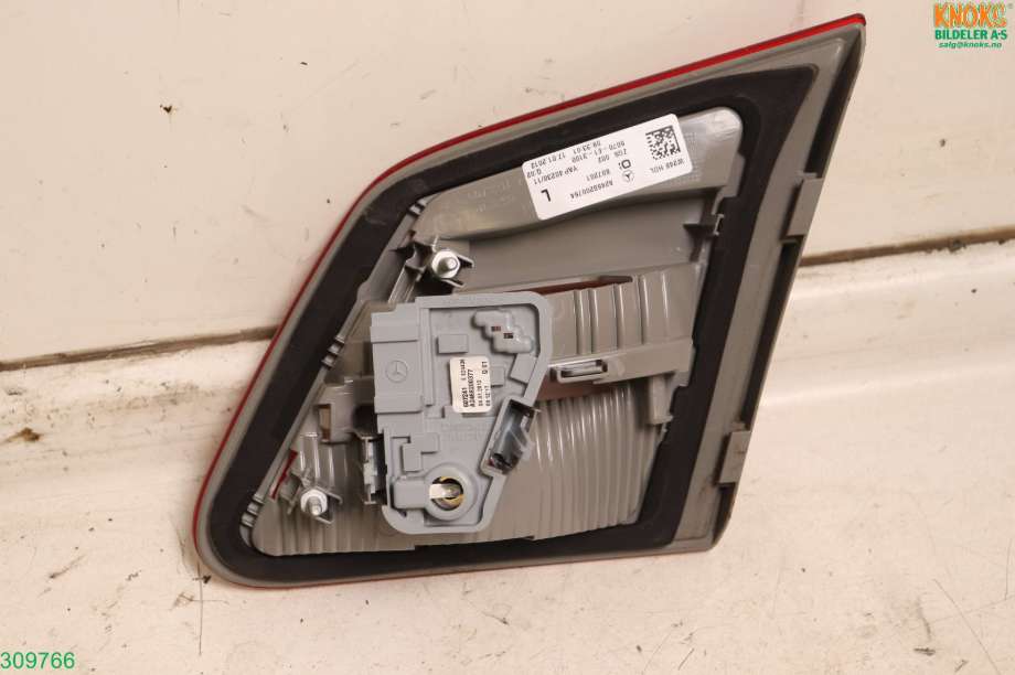 Baklykt venstre indre til Mercedes B-Klasse 2011-2018 (W246) (W246) (MERCEDES|A 246 820 07 64|)