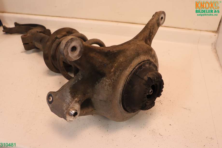 Fjærbein venstre foran til Audi A5 2007-2016 (Type I) (AUDI|8T0 413 031 L|)