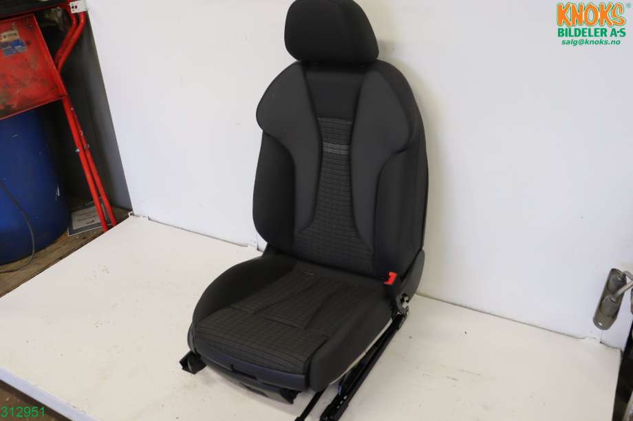 Sete foran høyre til Audi A3, 2016-2020 (Type III, Fase 2) (AUDI|)