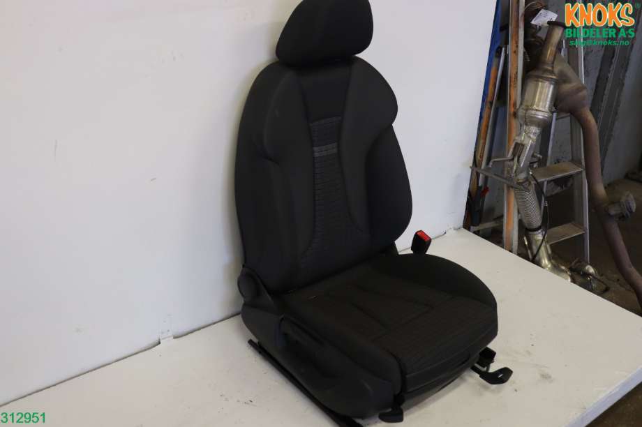 Sete foran høyre til Audi A3 2016-2020 (Type III, Fase 2) (AUDI|)