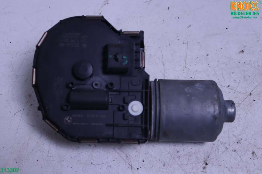 Viskermotor frontrute til BMW 5-Serie, 2010-2017 (F10/F11) (F10/F11) (BMW|61 61 7 306 266)