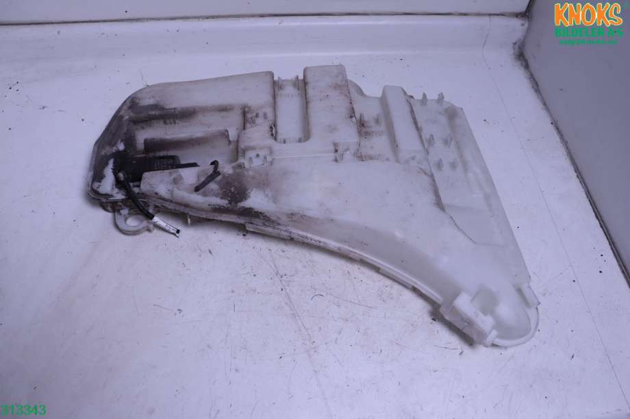 Spylertank til BMW 5-Serie, 2010-2017 (F10/F11) (F10/F11) (BMW|61 66 7 269 667)