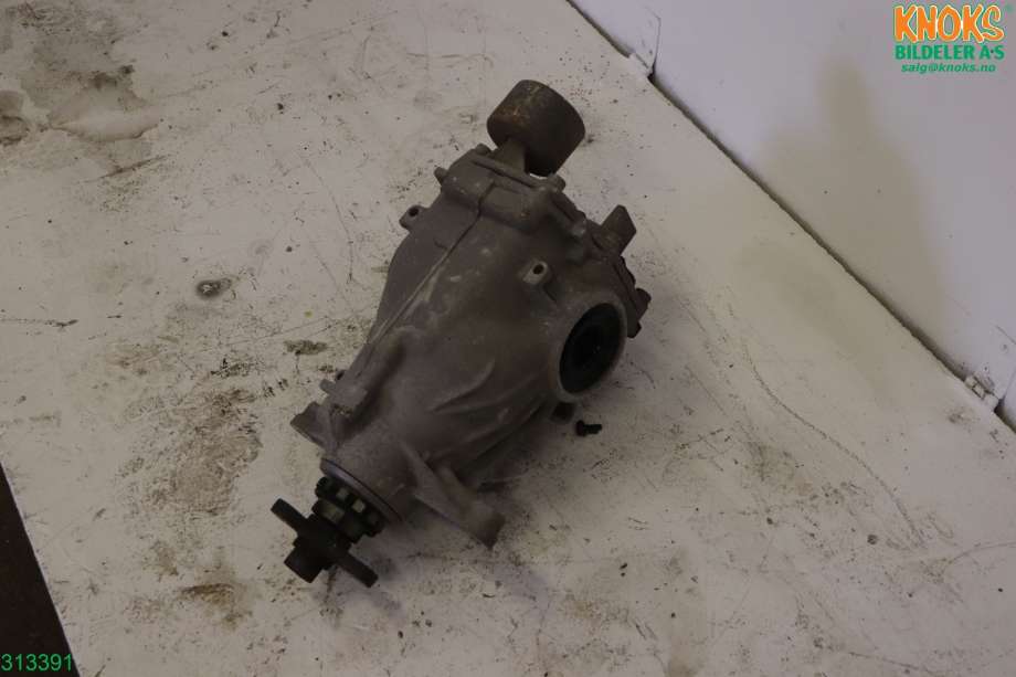 Kardang klokke bak til BMW 5-Serie 2010-2017 (F10/F11) (F10/F11) (BMW|33 10 7 584 444|)