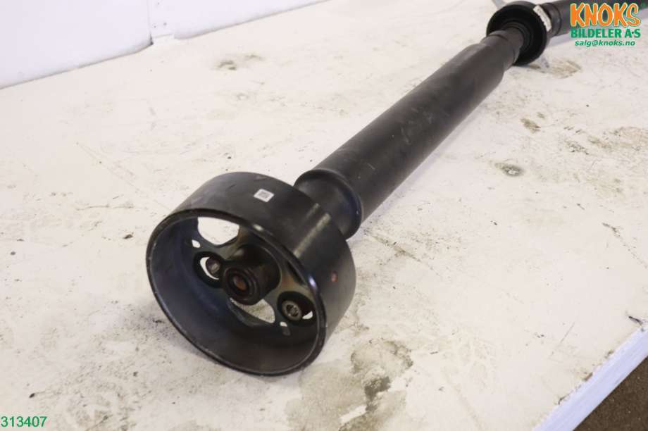 Mellomaksel til BMW 5-Serie 2010-2017 (F10/F11) (F10/F11) (BMW|26 10 7 629 415|)