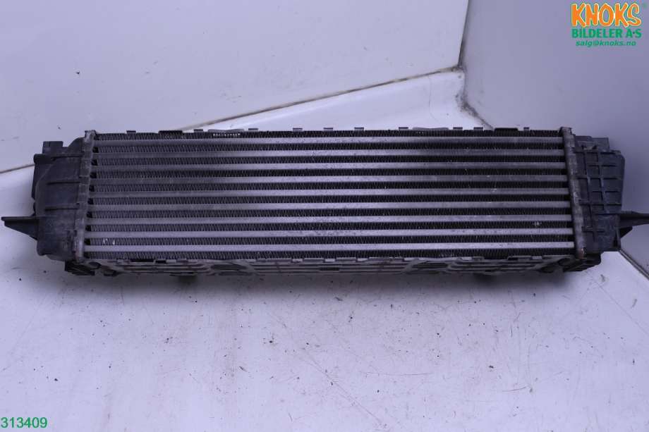 Intercooler til BMW 5-Serie 2010-2017 (F10/F11) (F10/F11) (BMW|17 11 7 618 769|)