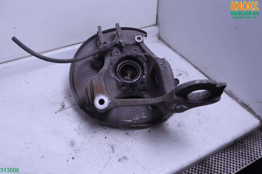 Hjulspindel venstre bak til Audi Q5 2008-2012 (Type I, Fase 1)  (AUDI|8R0 505 431 C|)