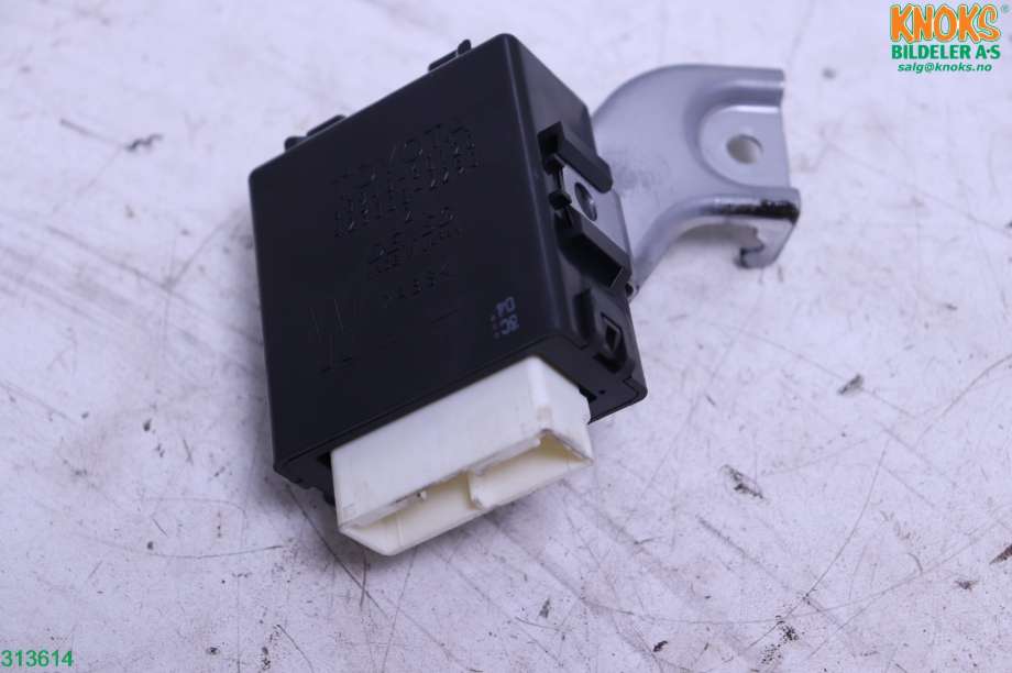 Rele diverse til Toyota Land Cruiser 150 2014-->> (Fase 2) (TOYOTA|8594060120|)