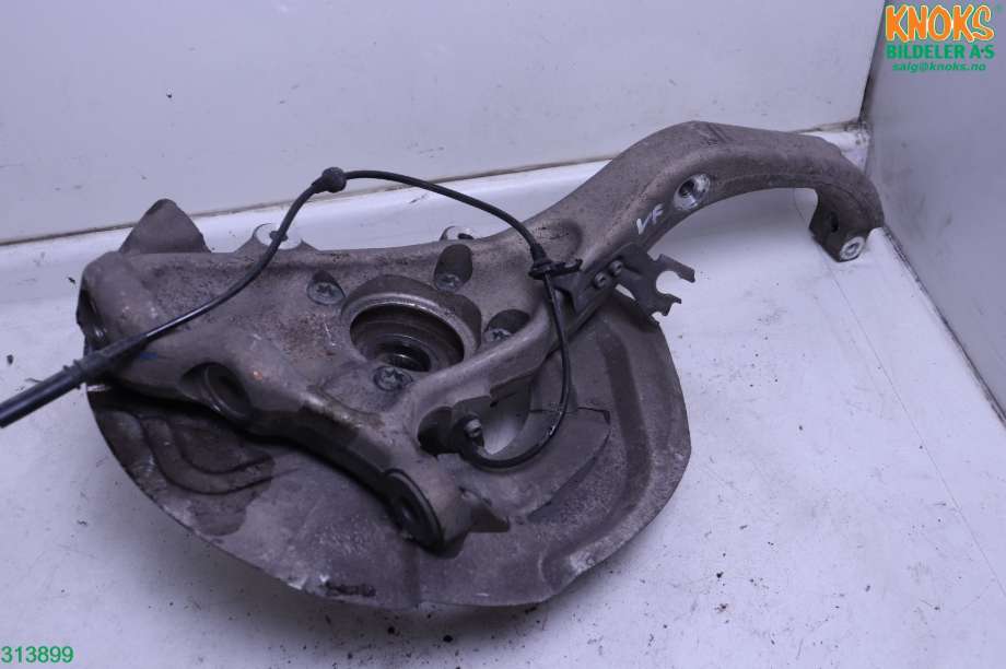 Hjulspindel venstre foran til BMW X5 2013-2018 (F15) (F15) (BMW|31 21 6 869 869|)