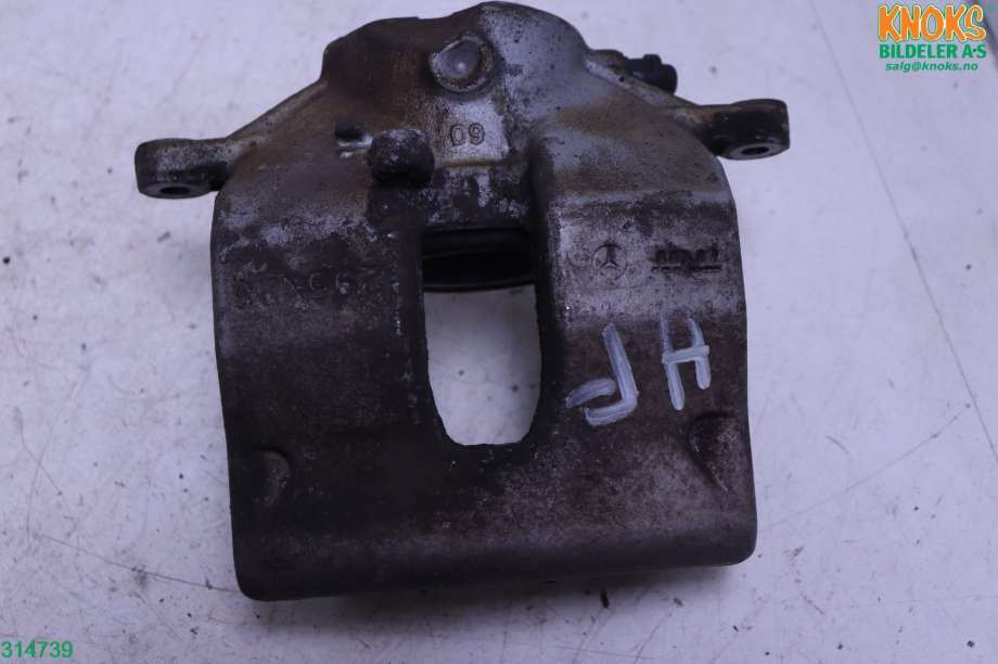 Bremsecaliper høyre foran til Mercedes E-Klasse 2013-2016 (Fase 2) (W212) (W212) (MERCEDES|A 204 421 24 81|)