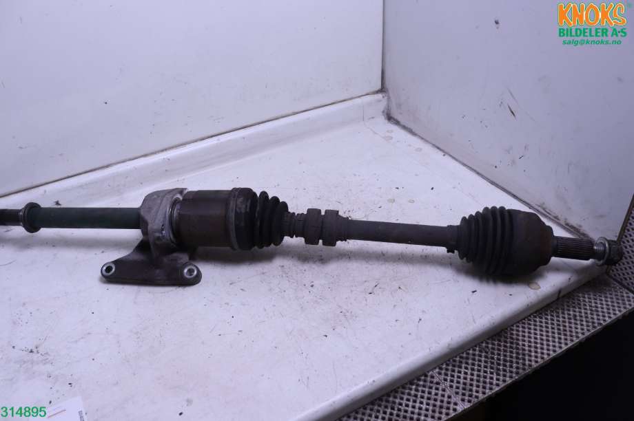 Drivaksel høyre foran til Nissan Qashqai, 2010-2014 (Type I, Fase 2)  (NISSAN|39100BB22C)