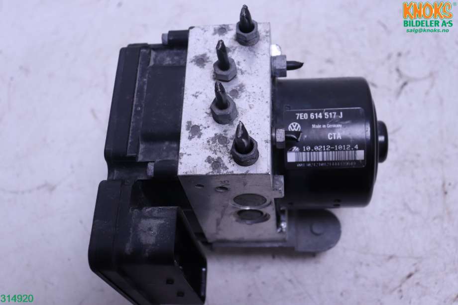 ABS sentral til VW Transporter / Caravelle 2009-2015 (Fase 2) (T5) (T5) (VOLKSWAGEN|7E0 614 517 J|)