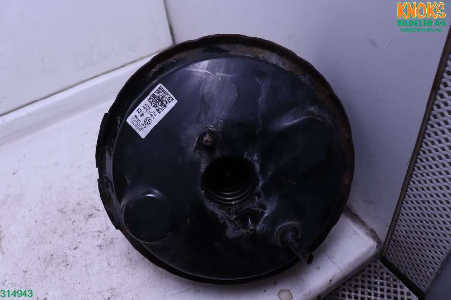 Bremsekraft-forsterker til VW Transporter / Caravelle 2009-2015 (Fase 2) (T5) (T5) (VOLKSWAGEN|7E0 612 105 C|)