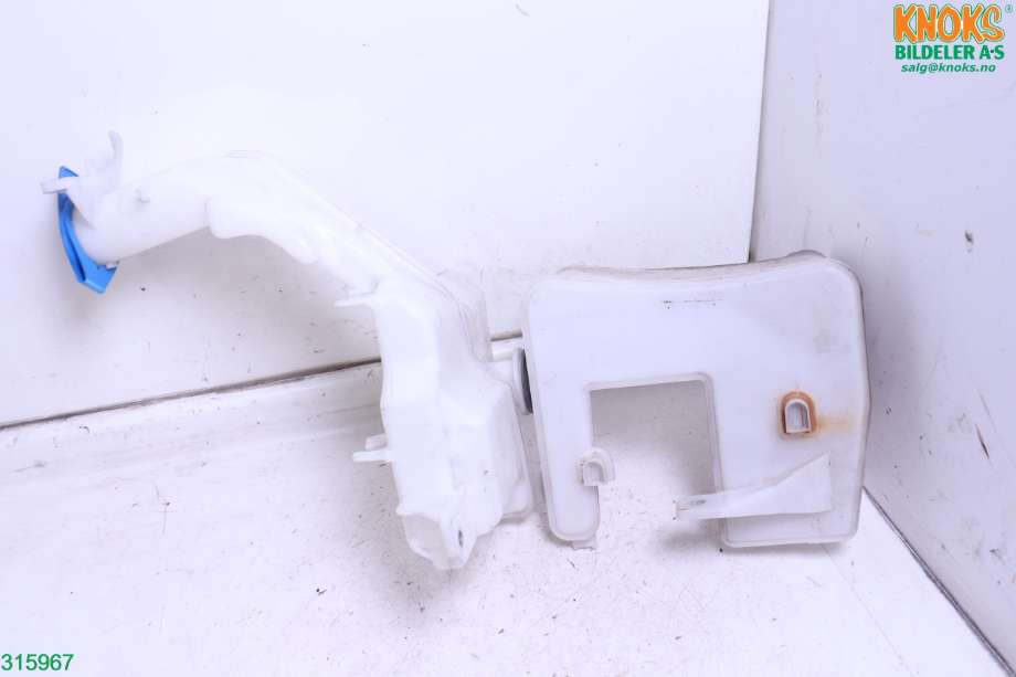 Spylertank til VW CC 2012-2014 (PASSAT CC) (PASSAT CC) (VOLKSWAGEN|3C8 955 453 F|)