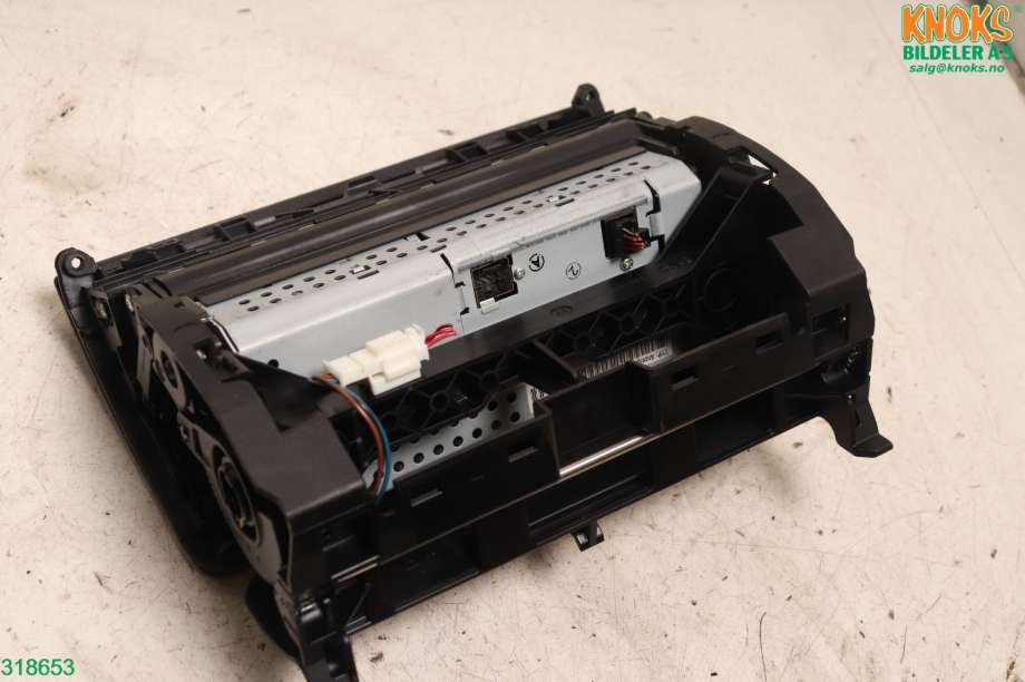 Instrument kjørecomputer til Mercedes C-Klasse 2011-2014 (Fase 2) (W204) (W204) (MERCEDES|A 204 820 54 97|)