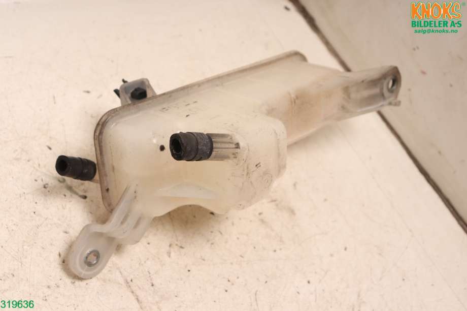 Ekspansjonstank til Toyota RAV4 2013-2015 (Type IV, Fase 1) (TOYOTA|1647028111|)