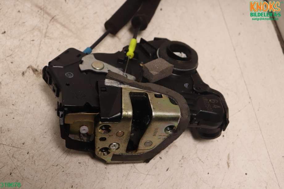 Låsekasse høyre foran til Toyota Land Cruiser 120, 2002-2009  (TOYOTA|6903033271)