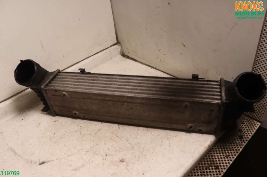 Intercooler til BMW 3-Serie 2005-2011 (E90/E91/E92/E93) (E90/E91/E92/E93) (BMW|17 51 7 798 788|)