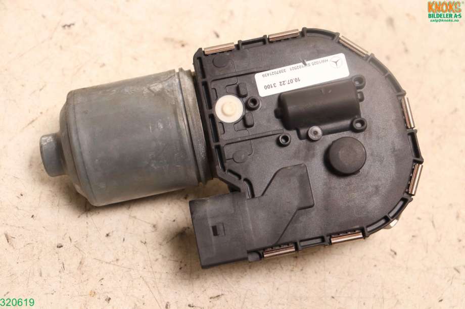 Viskermotor frontrute til Mercedes GLK 2008-2015 (X204) (X204) (MERCEDES|A 204 820 13 40|1 397 220 668|)