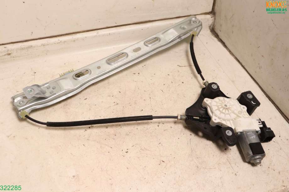 Ruteheis venstre til Ford Transit Connect, 2013-2018 Type II, Fase 1  (FORD|1870651)