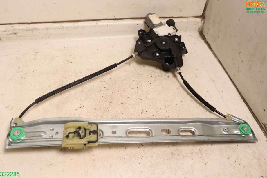 Ruteheis venstre til Ford Transit Connect 2013-2018 Type II, Fase 1  (FORD|1870651|)