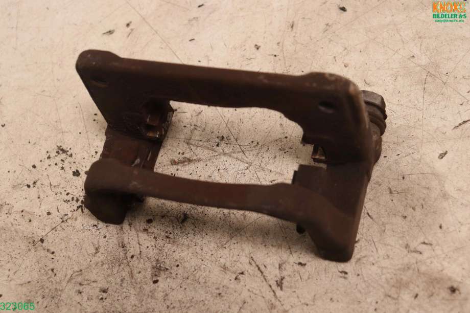 Bremsecaliper brakett til Opel Corsa E 2015-2019  (OPEL|95517077|)