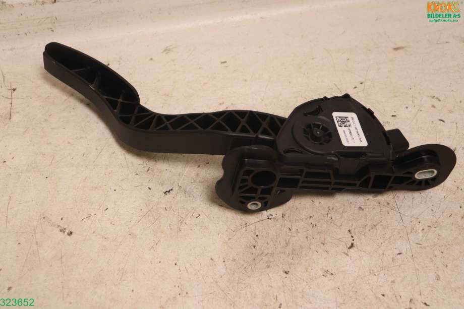 Pedal gass til Tesla Model X 2016-->>  (TESLA|1005307-00-A|)