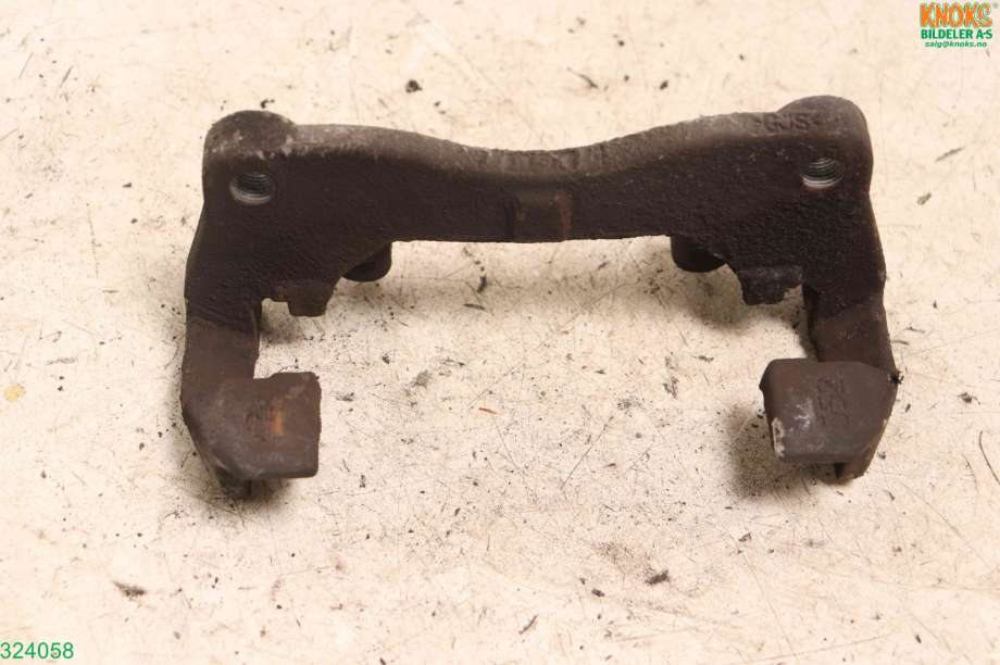 Bremsecaliper brakett til Toyota Yaris, 2014-2020 (Type III, Fase 2)  (TOYOTA|477210D200)