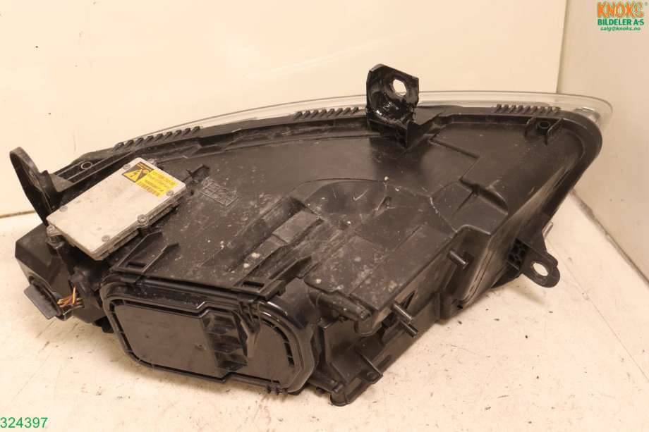 Frontlykt høyre xenon til Audi A6 2005-2008 (Type III, Fase 1) (C6) (C6) (AUDI|4F0 941 030 AK|4F0 941 030 FF|)