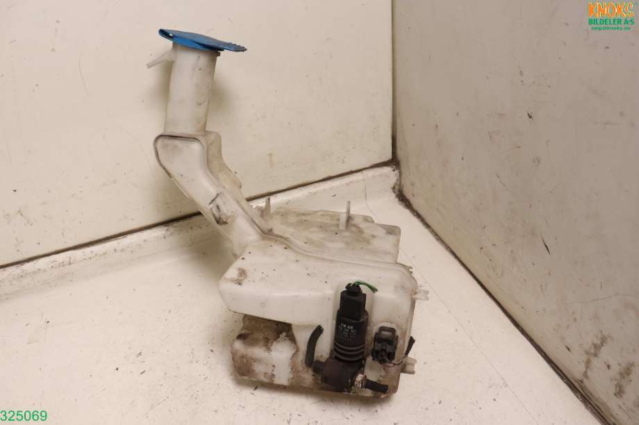 Spylertank til VW Passat 2011-2015 (B7) (B7) (VOLKSWAGEN|3AA 955 453 G|)