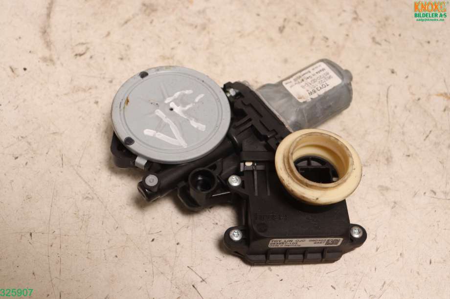 Ruteheis venstre foran til Toyota Yaris, 2006-2009 (Type II, Fase 1)  (TOYOTA|698200D041)
