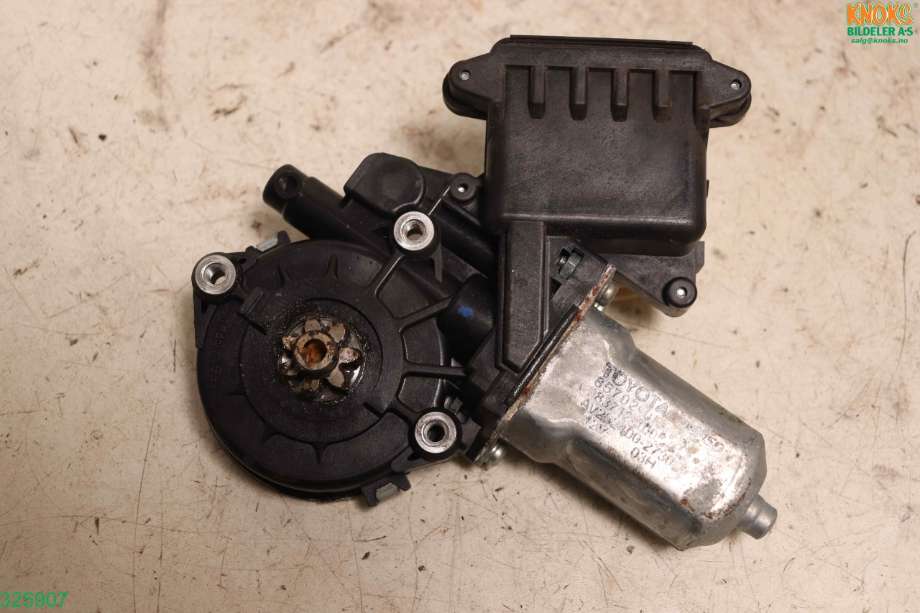 Ruteheis venstre foran til Toyota Yaris 2006-2009 (Type II, Fase 1)  (TOYOTA|698200D041|)