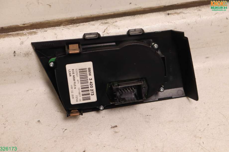 Bryter lys til BMW X3 2007-2010 (Fase 2) (E83) (E83) (BMW|61 31 3 420 273|)