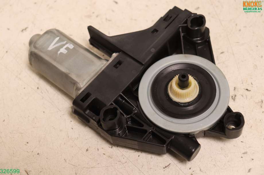 Ruteheis venstre til Volvo XC60, 2008-2013 (Type I, Fase 1)  (VOLVO|31253061)