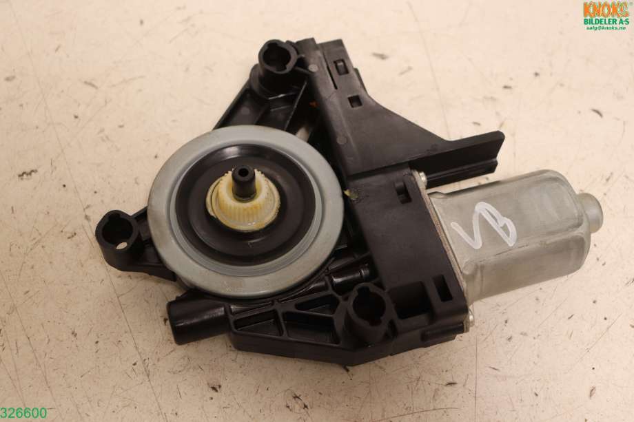 Ruteheis venstre til Volvo XC60 2008-2013 (Type I, Fase 1)  (VOLVO|31253063|)