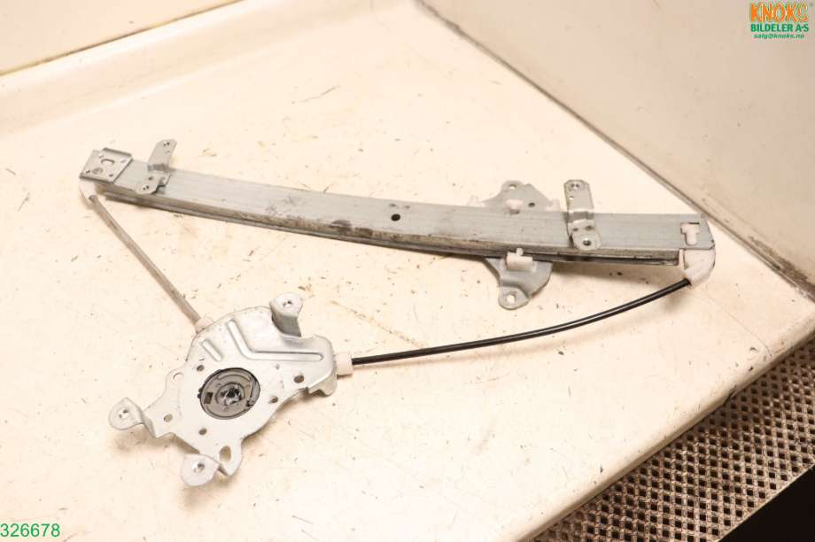 Ruteheis til Mitsubishi Lancer, 2003-2007  (Mitsubishi|MR991330)