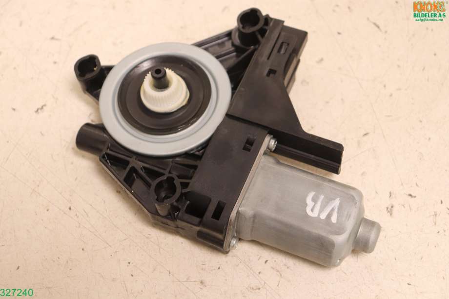 Ruteheis venstre til Volvo XC60 2008-2013 (Type I, Fase 1)  (VOLVO|31253063|)