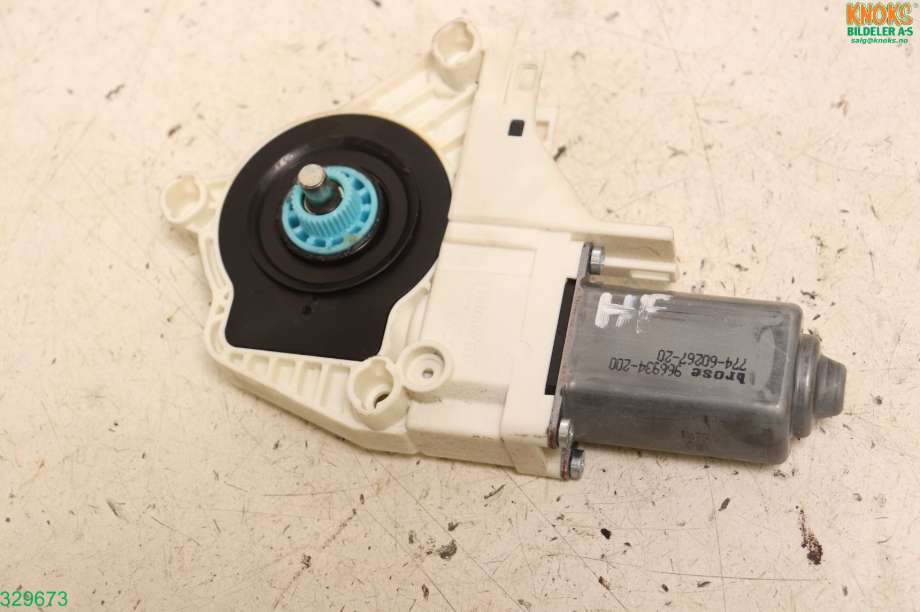 Ruteheis høyre til Audi A4, Allroad 2009-2016 (Type I) (B8) (B8) (AUDI|8T0 959 802 B|)