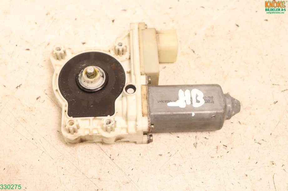 Ruteheis høyre til BMW 7-Serie 2000-2008 (E65/E66/E67/E88) (E65/E66/E67/E88) (BMW|67 62 8 382 002|)