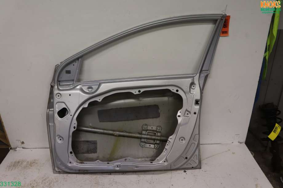 Dør høyre foran til Hyundai i40 2012-2017  (HYUNDAI|76004 3Z000|)