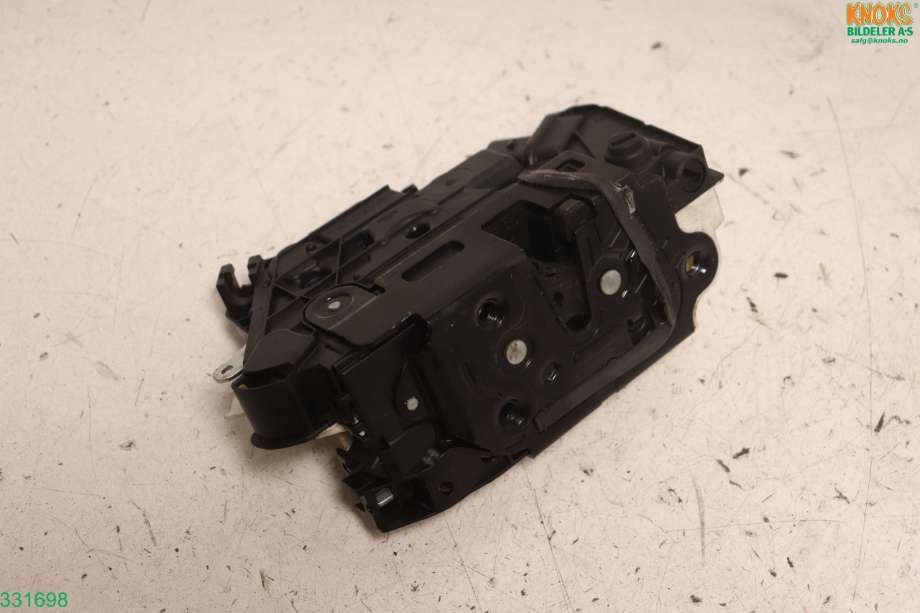 Låsekasse høyre til VW CC 2008-2012 (PASSAT CC) (PASSAT CC) (VOLKSWAGEN|5N0 839 016 D|)
